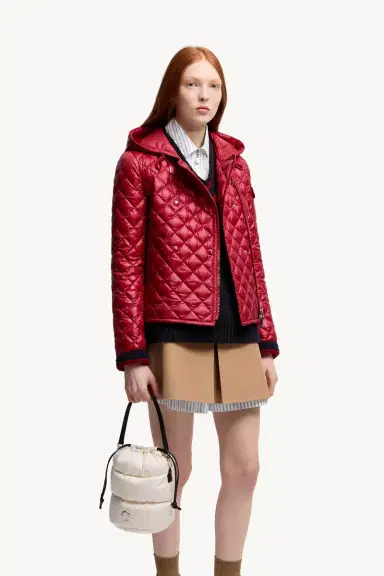 Moncler Caradoc Water-repellent Bucket Bag | Thumbnail 3 Moncler Caradoc Water-repellent Bucket Bag | Thumbnail 3