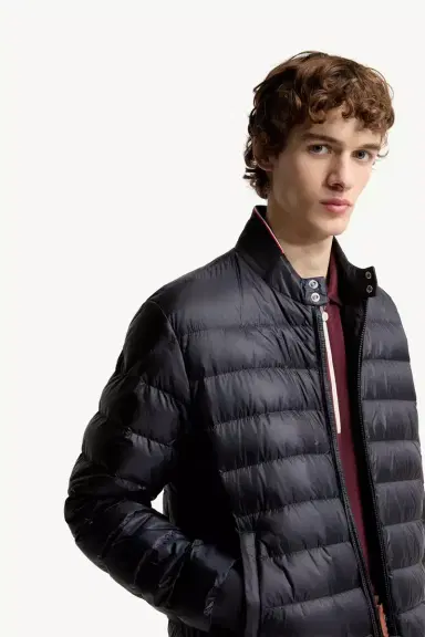 Moncler Rigel Short Down Jacket | Thumbnail 8