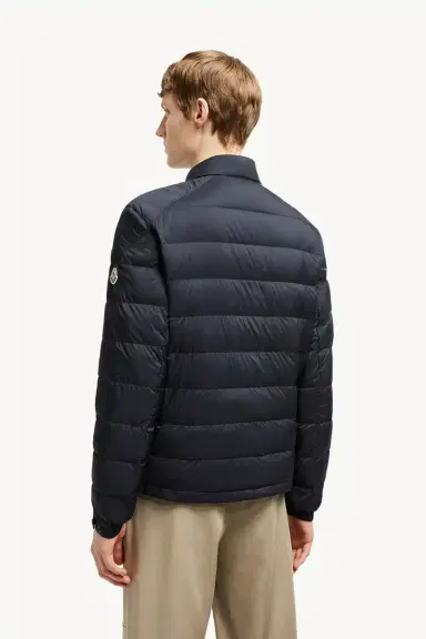 Moncler Selves Short Down Jacket | Thumbnail 6