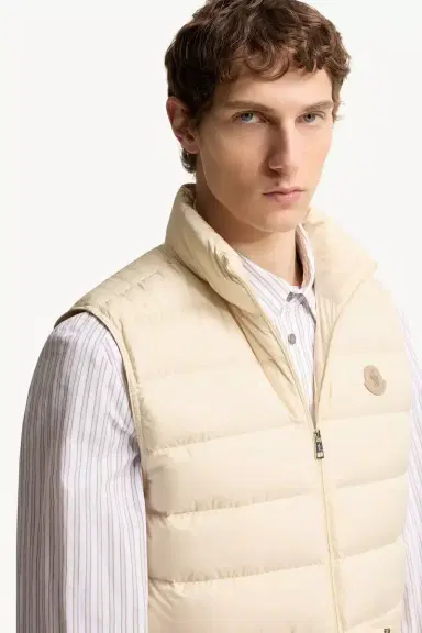 Moncler Lechtal Down Vest | Thumbnail 7 Moncler Lechtal Down Vest | Thumbnail 7
