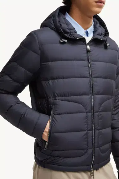 Moncler Sestriere Hooded Short Down Jacket | Thumbnail 7