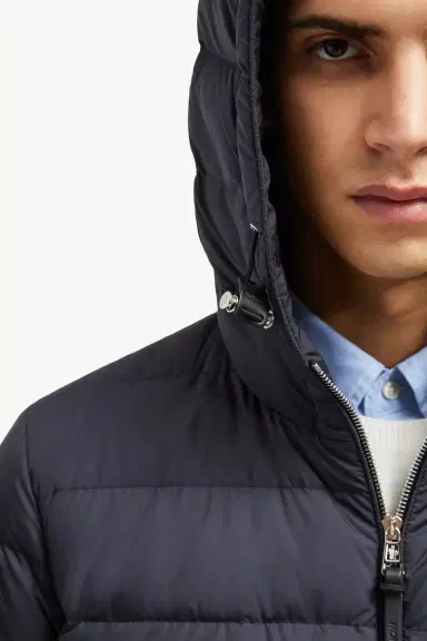 Moncler Sestriere Hooded Short Down Jacket | Thumbnail 8