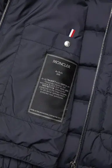 Moncler Sestriere Hooded Short Down Jacket | Thumbnail 9