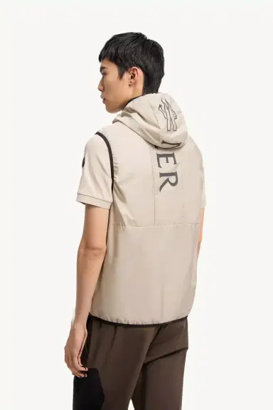 Moncler Moretan Hooded Vest | Thumbnail 6 Moncler Moretan Hooded Vest | Thumbnail 6