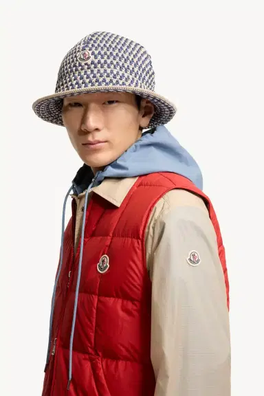 Moncler Elberton Square-quilted Down Vest | Thumbnail 4