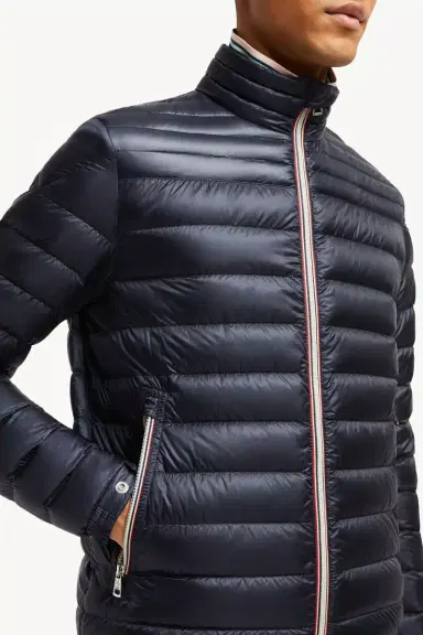 Moncler Daniel Short Down Jacket | Thumbnail 7