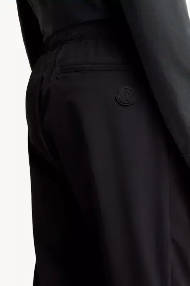 Moncler Logo Sweatpants | Thumbnail 6 Moncler Logo Sweatpants | Thumbnail 6