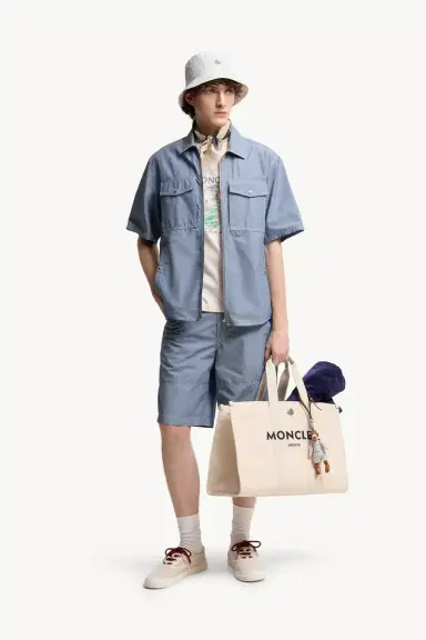 Moncler Chambray Cargo Shorts | Thumbnail 3