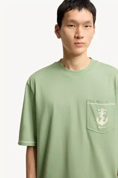 Moncler Embroidered Anchor Cotton T-shirt | Thumbnail 7 Moncler Embroidered Anchor Cotton T-shirt | Thumbnail 7
