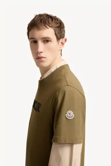 Moncler Logo Print Cotton T-shirt | Thumbnail 4