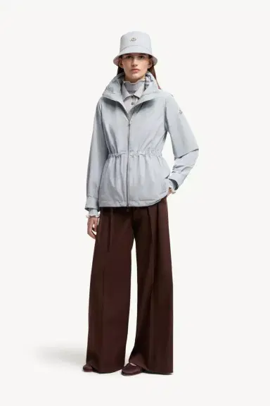 Moncler Enette Hooded Short Parka | Thumbnail 3