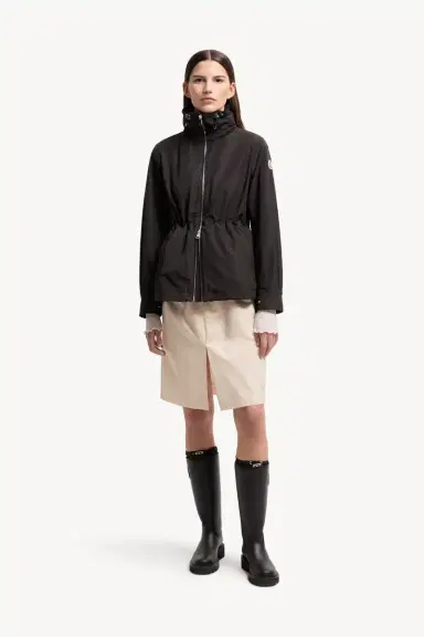 Moncler Enette Hooded Short Parka | Thumbnail 3