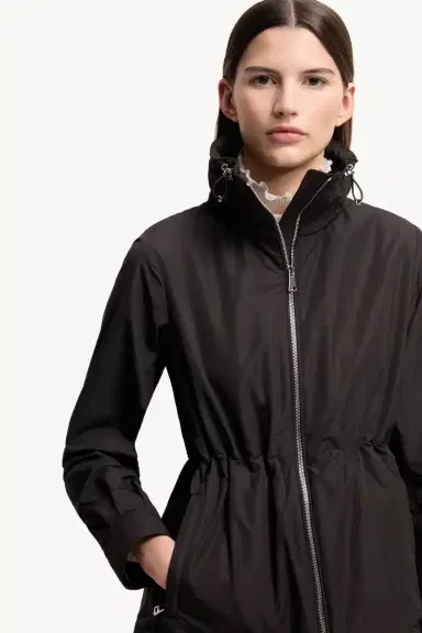 Moncler Enette Hooded Short Parka | Thumbnail 8
