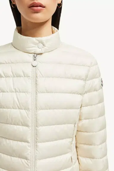 Moncler Igelle Short Down Jacket | Thumbnail 8