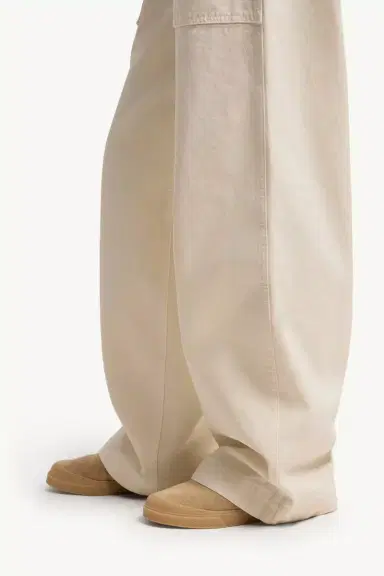 Moncler Leather Logo Cotton Pants | Thumbnail 3 Moncler Leather Logo Cotton Pants | Thumbnail 3