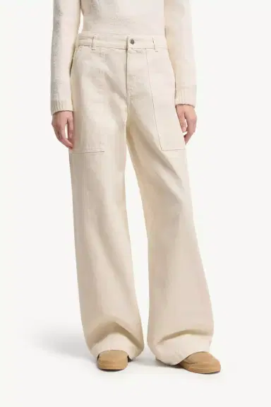 Moncler Leather Logo Cotton Pants | Thumbnail 4 Moncler Leather Logo Cotton Pants | Thumbnail 4