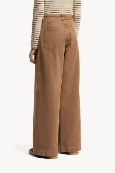 Moncler Leather Logo Cotton Pants | Thumbnail 6 Moncler Leather Logo Cotton Pants | Thumbnail 6