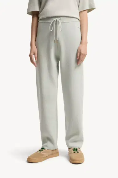 Moncler Wool & Cashmere Blend Cropped Jogging Pants | Thumbnail 4 Moncler Wool & Cashmere Blend Cropped Jogging Pants | Thumbnail 4