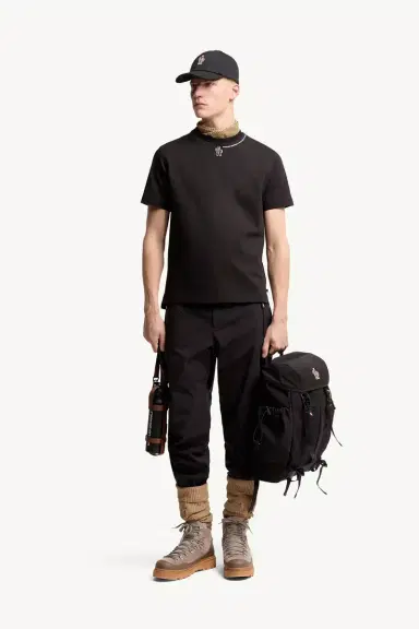 Moncler Grenoble Logo Cotton T-shirt | Thumbnail 3 Moncler Grenoble Logo Cotton T-shirt | Thumbnail 3