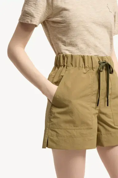 Moncler Grenoble Technical Froissé Shorts | Thumbnail 7 Moncler Grenoble Technical Froissé Shorts | Thumbnail 7