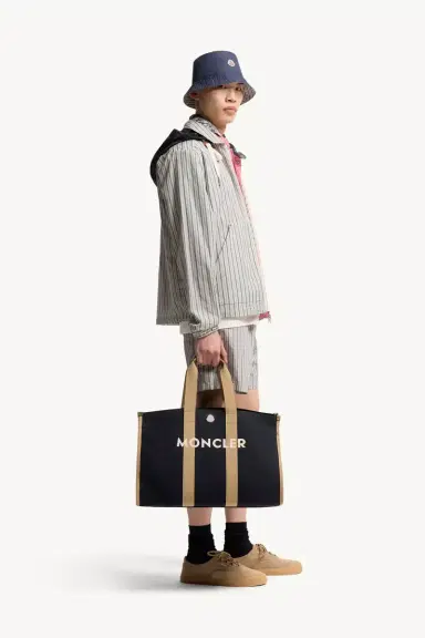 Moncler Logo Canvas Tote Bag | Thumbnail 3