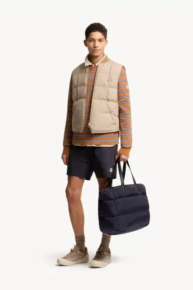 Moncler New Caradoc Tote Bag | Thumbnail 3