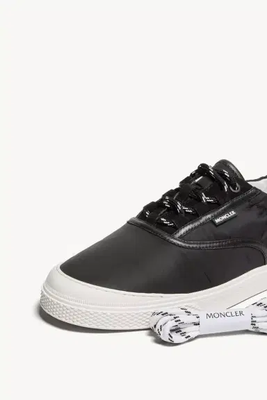 Moncler Vera Leisure Padded Sneakers | Thumbnail 11