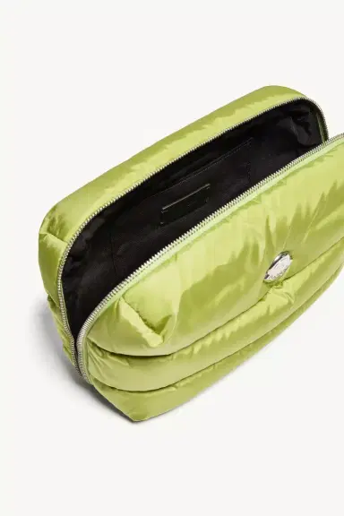 Moncler Caradoc Quilted Beauty Case | Thumbnail 5 Moncler Caradoc Quilted Beauty Case | Thumbnail 5