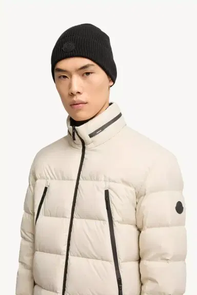 Moncler Dalalven Short Down Jacket | Thumbnail 4