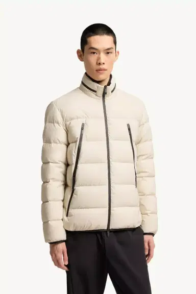 Moncler Dalalven Short Down Jacket | Thumbnail 5