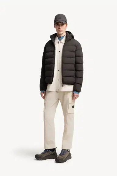 Moncler Arajoki Hooded Short Down Jacket | Thumbnail 3