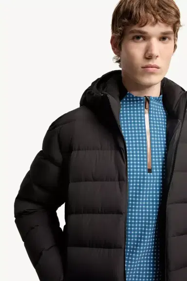 Moncler Arajoki Hooded Short Down Jacket | Thumbnail 7