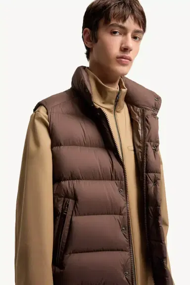 Moncler Tibb Down Vest | Thumbnail 7 Moncler Tibb Down Vest | Thumbnail 7