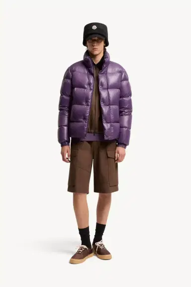 Moncler Bendola Laqué Short Down Jacket | Thumbnail 3