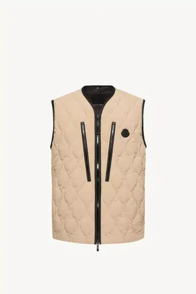 Moncler Arapot Froisse Technique Short Down Vest | Thumbnail 2 Moncler Arapot Froisse Technique Short Down Vest | Thumbnail 2