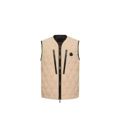 Moncler Arapot Froisse Technique Short Down Vest | Thumbnail 1 Moncler Arapot Froisse Technique Short Down Vest | Thumbnail 1
