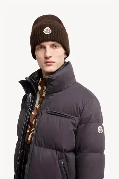 Moncler Isenviel Cotton Poplin Short Down Jacket | Thumbnail 4 Moncler Isenviel Cotton Poplin Short Down Jacket | Thumbnail 4