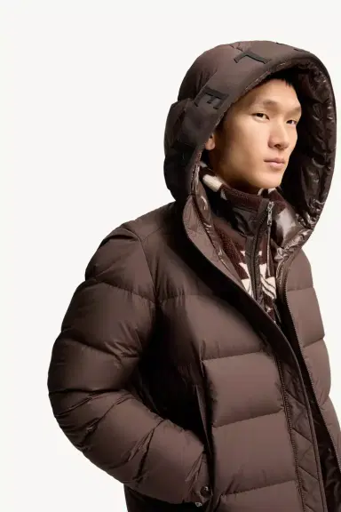 Moncler Orvelle Hooded Mid-length Down Jacket | Thumbnail 7