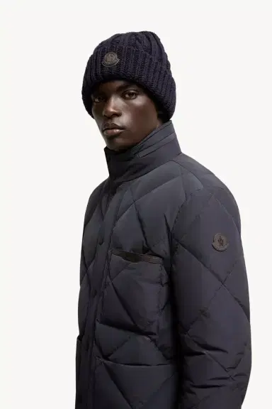 Moncler Surlake Diamond-quilted Short Down Jacket | Thumbnail 4 Moncler Surlake Diamond-quilted Short Down Jacket | Thumbnail 4