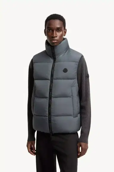 Moncler Gabas Down Vest | Thumbnail 5
