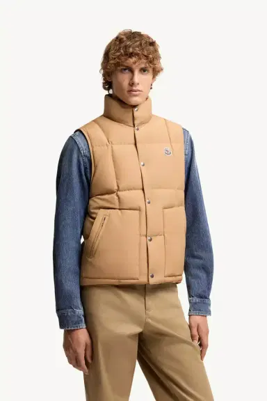 Moncler Brumelune Short Down Vest | Thumbnail 5 Moncler Brumelune Short Down Vest | Thumbnail 5