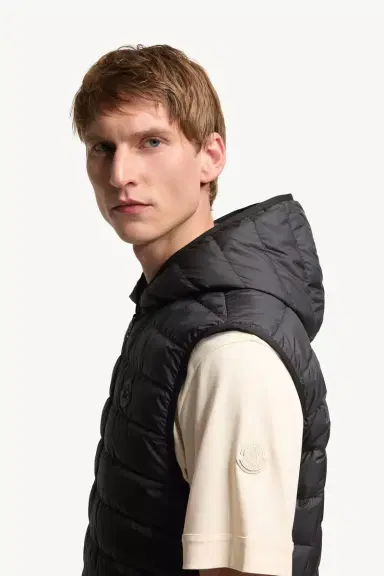 Moncler Skirnix 3-in-1 Short Down Jacket | Thumbnail 4