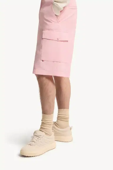 Moncler Gabardine Cargo Shorts | Thumbnail 4