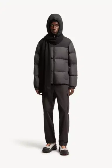 Moncler Logo Wool Rib Knit Scarf | Thumbnail 3