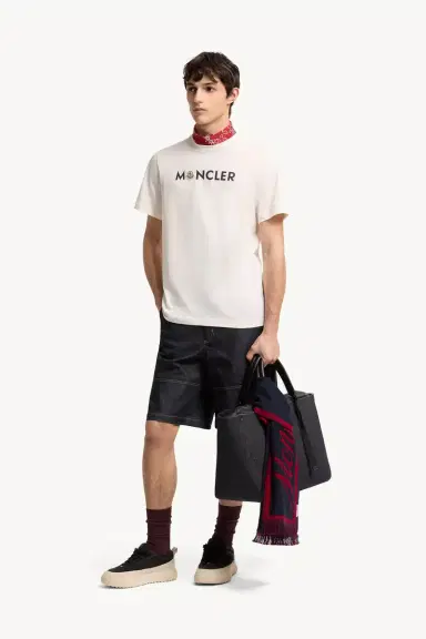 Moncler Logo Cotton T-shirt | Thumbnail 2