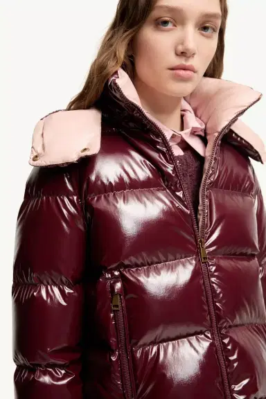 Moncler Niveole Short Down Jacket | Thumbnail 7
