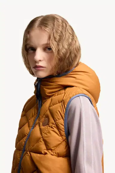 Moncler Armella Hooded Diamond-quilted Down Vest | Thumbnail 4 Moncler Armella Hooded Diamond-quilted Down Vest | Thumbnail 4