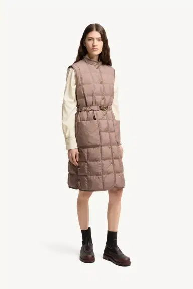 Moncler Cygnette Square Quilted Long Down Vest | Thumbnail 5