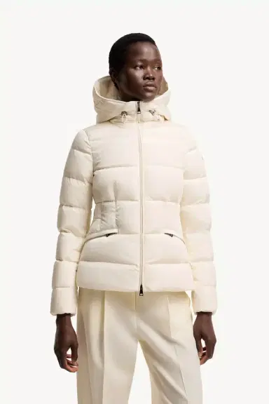 Moncler Avoce Hooded Short Down Jacket | Thumbnail 5