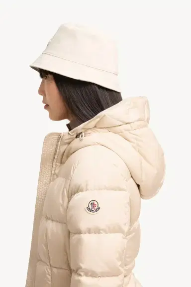 Moncler Avoce Hooded Short Down Jacket | Thumbnail 4